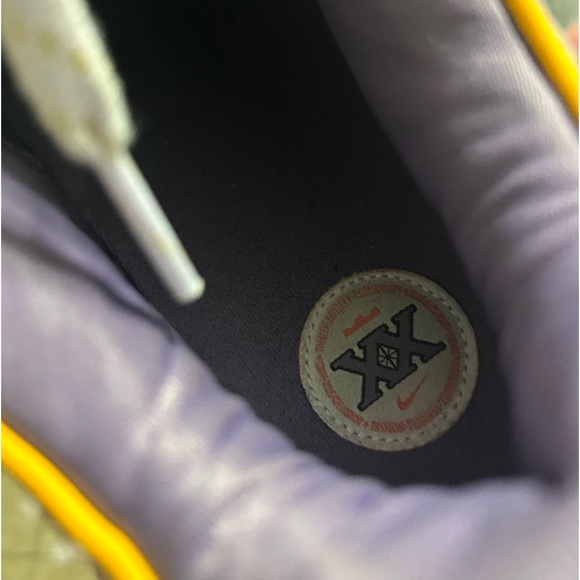 lebron 20 violet frost size 11 - Picture 2 of 14